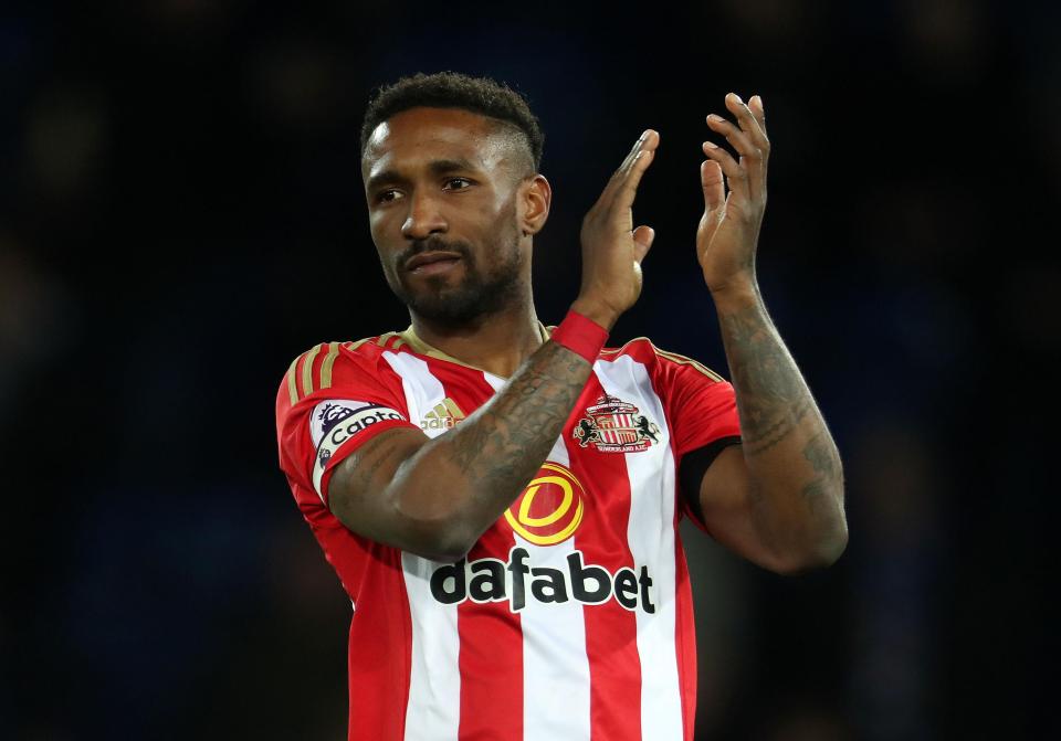  Defoe has scored 14 goals this season was not been able to save Sunderland