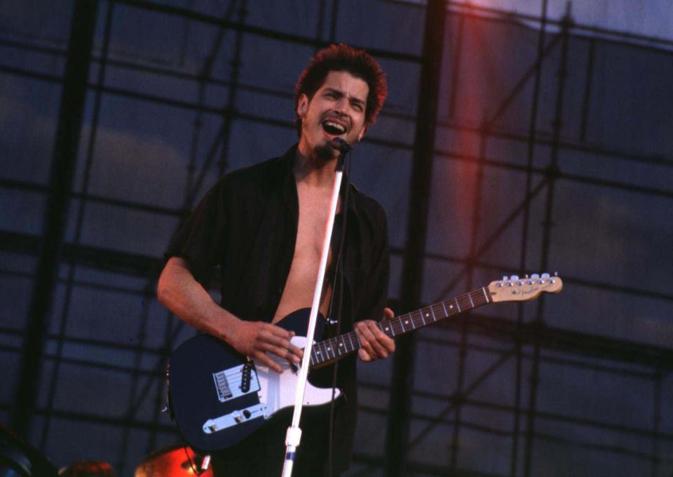 Chris Cornell performs in New York City in 1996