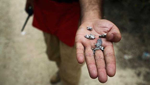  Bombs containing shrapnel are favoured by terrorists and suicide bombers because they can be cheaply produced and cause extreme harm