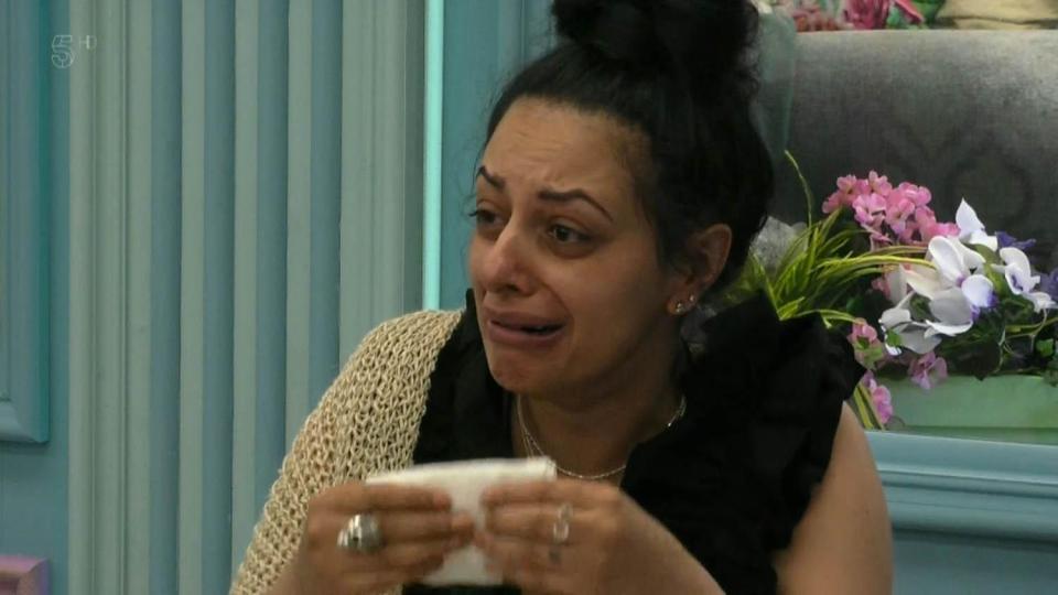  Sukhvinder has been struggling while inside the house after being split from husband Imran