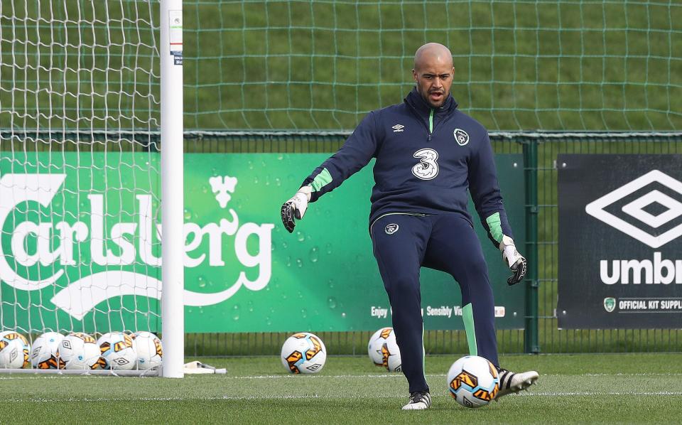 Middlesbrough have signed Republic of Ireland international Darren Randolph from West Ham
