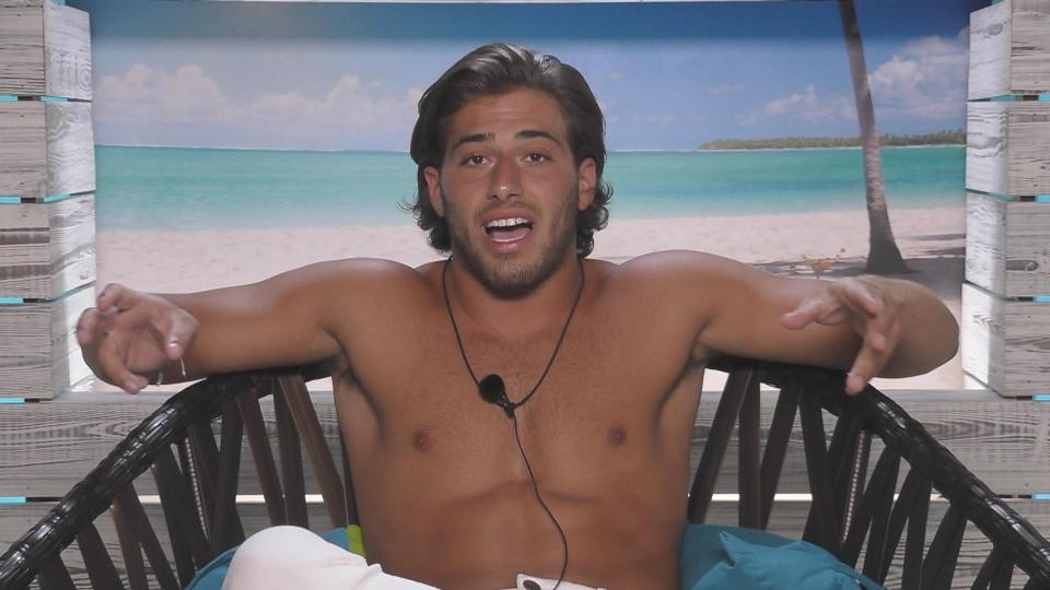  Kem Cetinay's mum has hit out at Amber Davies