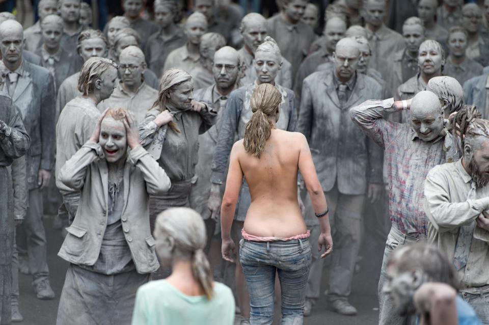 The streets of Hamburg looked like a scene from Night of the Living Dead