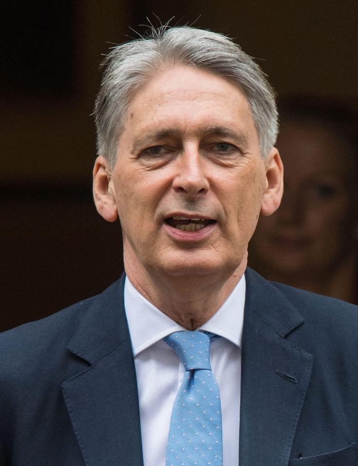  Philip Hammond claims Labour would borrow extra £250bn