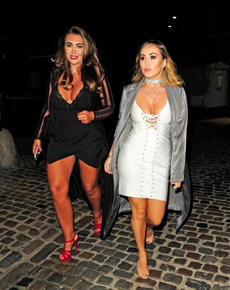  Lauren Goodger hit the town with her mates on Sunday night