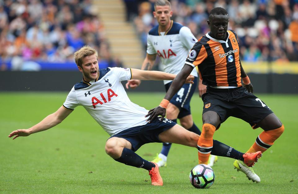  Oumar Niasse spent the last half of last season on loan