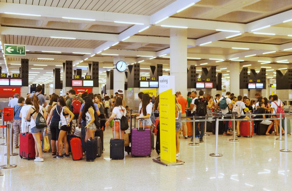  A record number of people flew into Majorca at the weekend