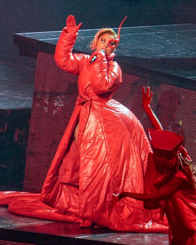 Duvet day: Lady Gaga's red quilt number