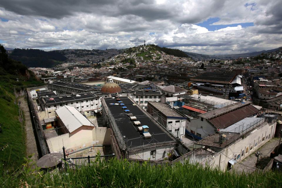  Garcia Moreno in Quito was controlled by gangs, and Pieter witnessed horrific violence on a daily basis