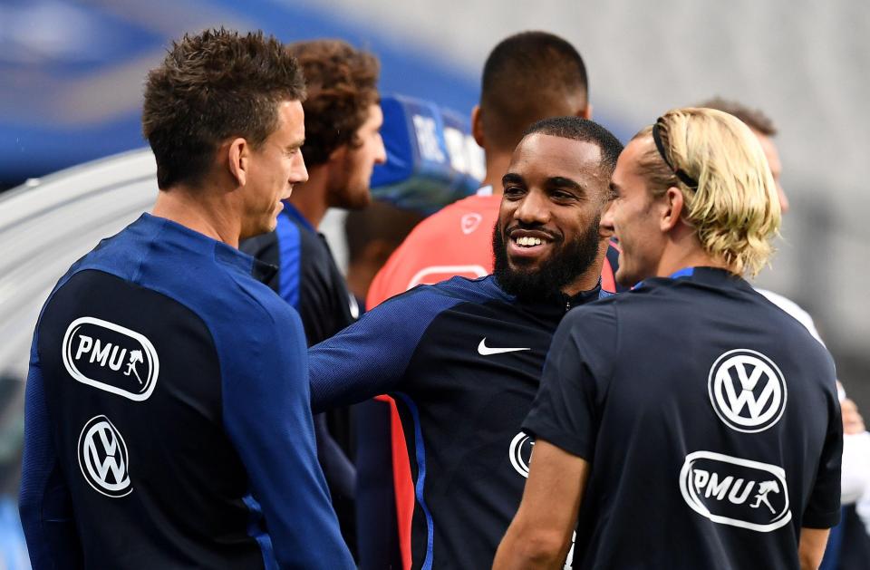  Arsenal's French trio tried to convince Thomas Lemar to join Arsenal