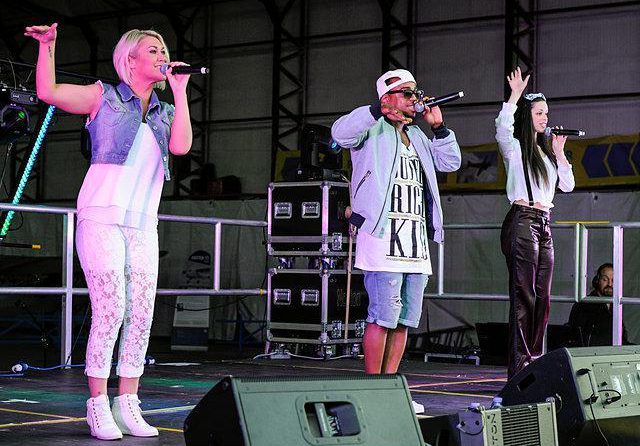  Jo, Bradley and Tina continue to perform as S Club 3