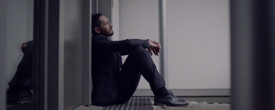  Simon was left with nothing as Kate left him