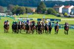 Today's racing comes from Chelmsford, Warwick, Lingfield and Huntingdon