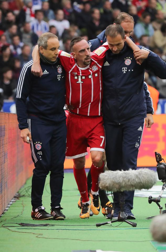  Franck Ribery had to be escorted off the pitch as he was replaced by Kingsley Coman in the 62nd minute