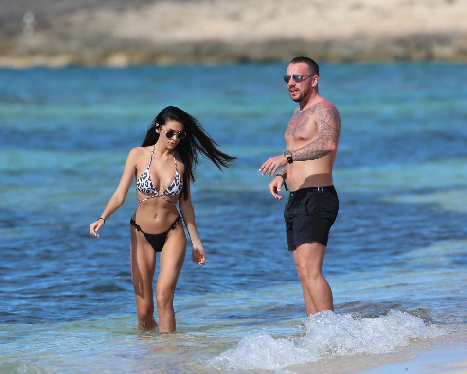  Reports suggest Jamie proposed on the holiday and she said yes
