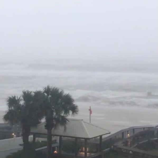 Four US states issued warnings and evacuation orders