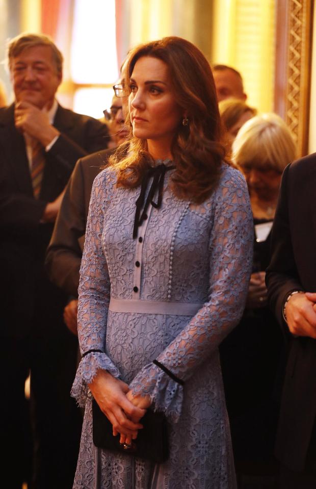  The Duchess of Cambridge debuted her growing baby bump at a Buckingham Palace reception last night