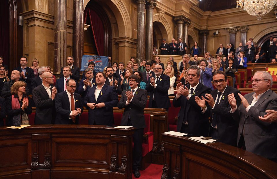 The motion was passed in the 135-strong assembly with 70 votes in favour, 10 against and two blank ballots