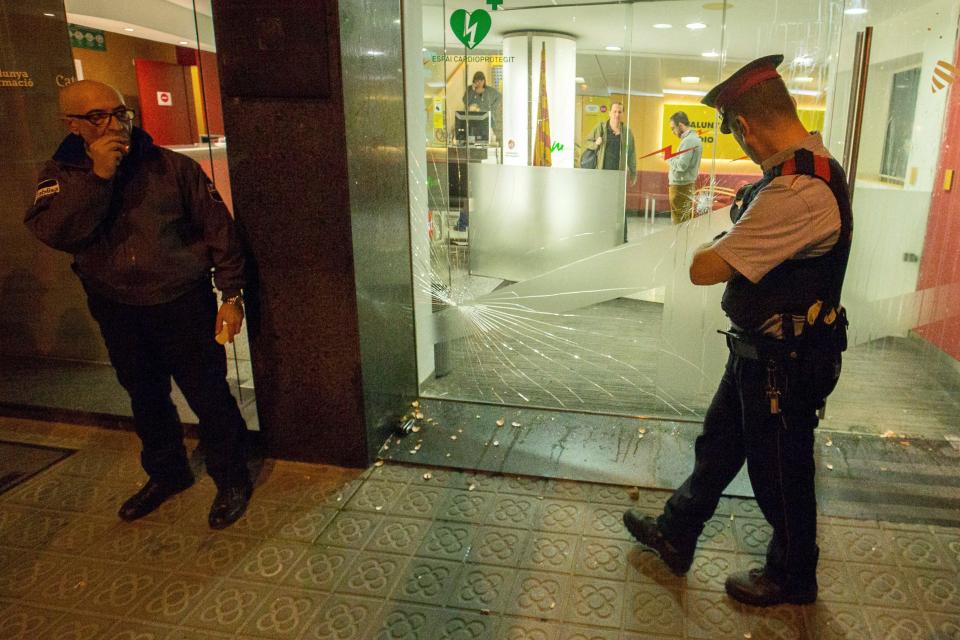  A Catalan radio station was allegedly attacked by a small group of demonstrators with Spanish flags