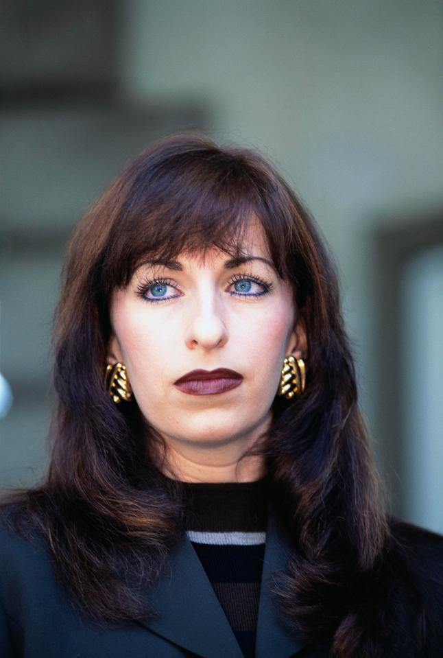Paula Jones brought a sexual harassment lawsuit against US President Bill Clinton in 1994