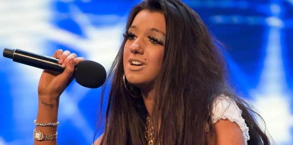  Chloe Khan was on the X Factor in 2010
