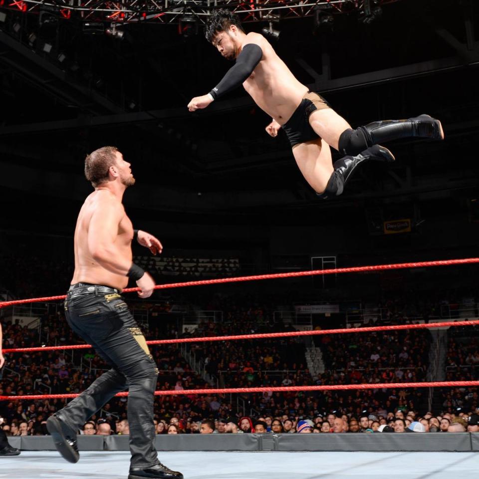  High-flying Hiedo Itami leaps at Curtis Axel on his Raw debut