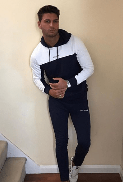  Olivia almost chose Mike over Chris during their time on Love Island