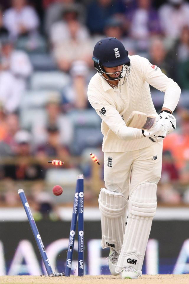 Vince sees his stumps splattered by an incredible Starc delivery