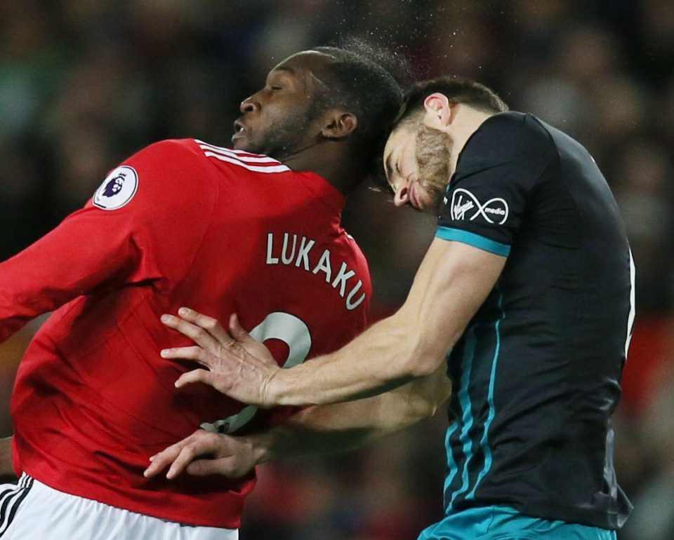 Romelu Lukaku clashed heads with Wesley Hoedt at Old Trafford
