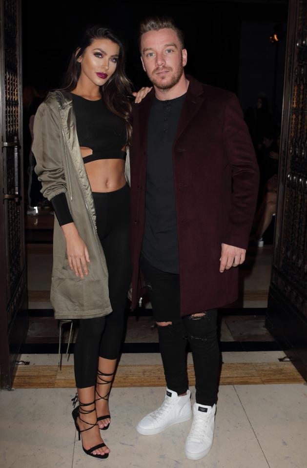  Elizabeth has removed all trace of Jamie on social media since the split