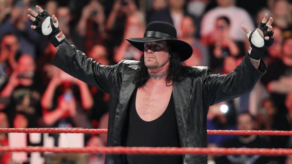The icon was spotted backstage at SmackDown on Tuesday night