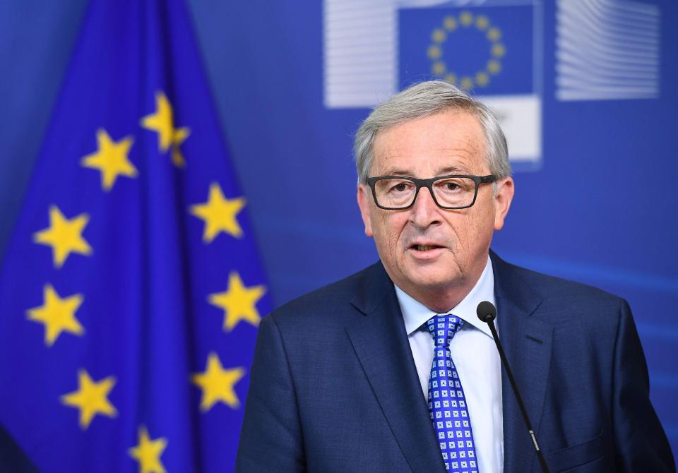  Juncker says not to believe those who say Brexit will not happen in March 2019