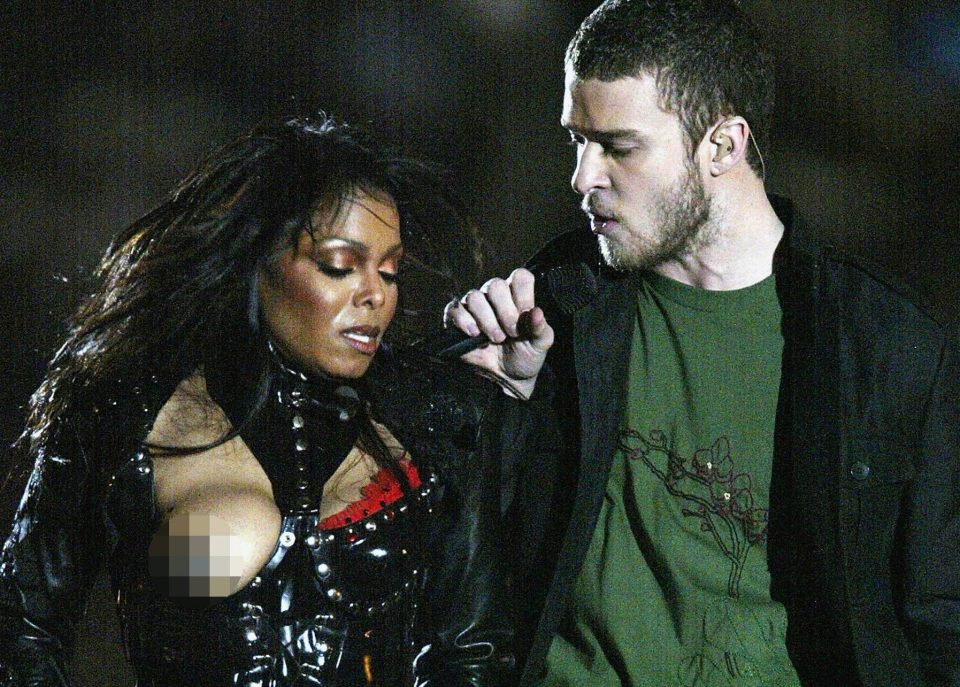  Justin hasnt performed on the stage since the 2004 "nipplegate" with Janet Jackson