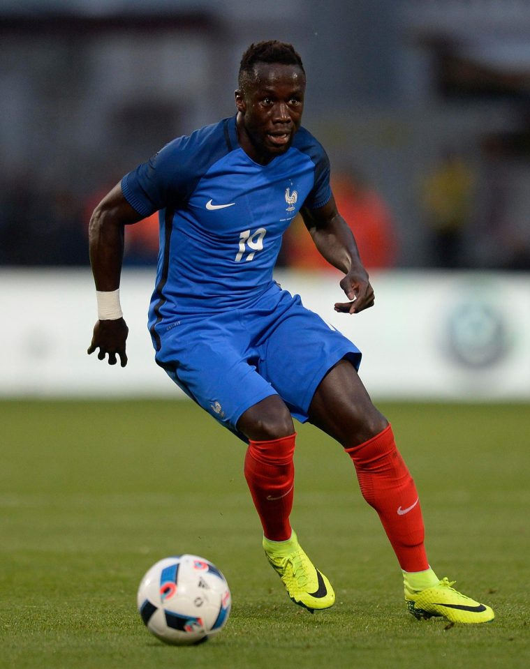  Sagna received his first senior international cap for France on 22 August 2007.