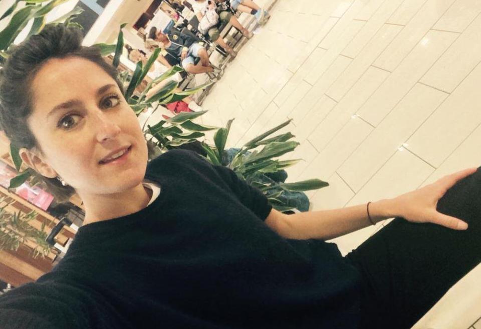  Harriet Collings, who works as an actress, pulled the plug on the low key ceremony just days before the nuptials