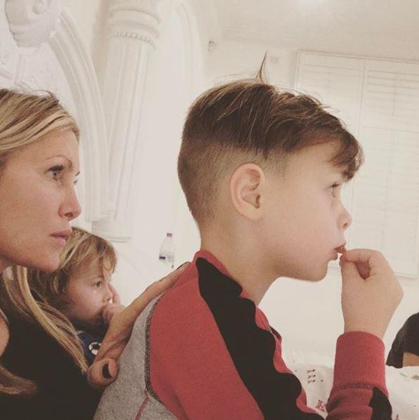 The model had one son via surrogate and another naturally