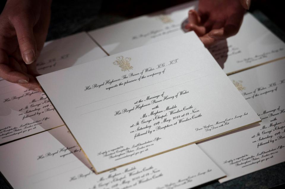  The simple thick-card wedding invitations have been sent out by Kensington Palace