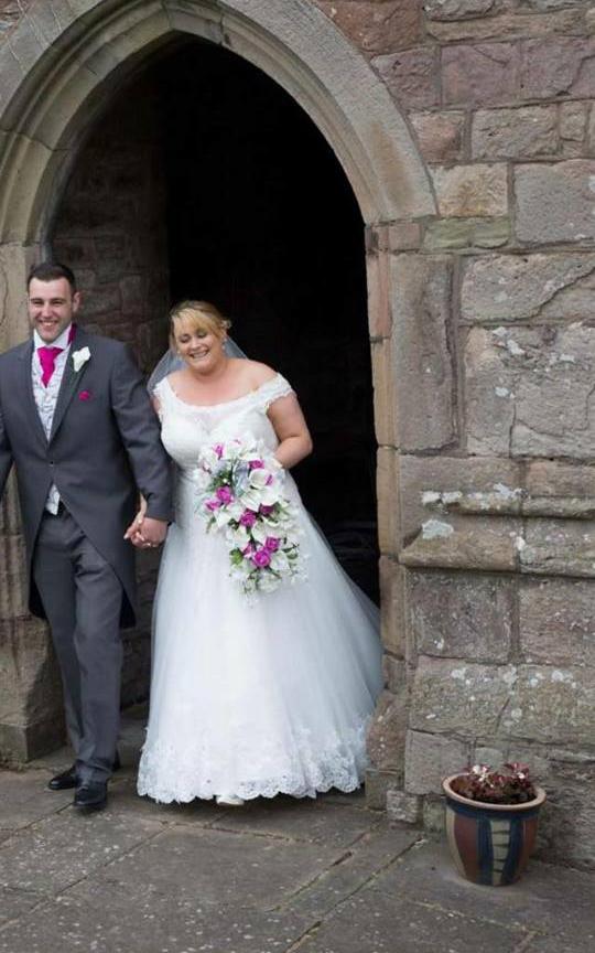  Alex Antsey inher badly fitting wedding dress