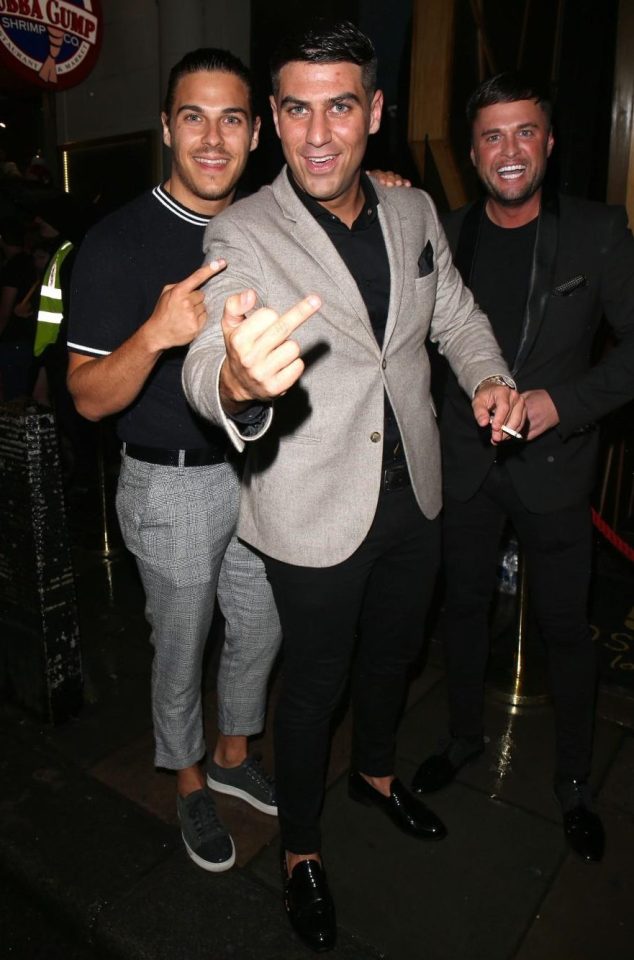  Chris came back for this series to support his brother after he made enemies of Amber Dowding and Myles Barnett