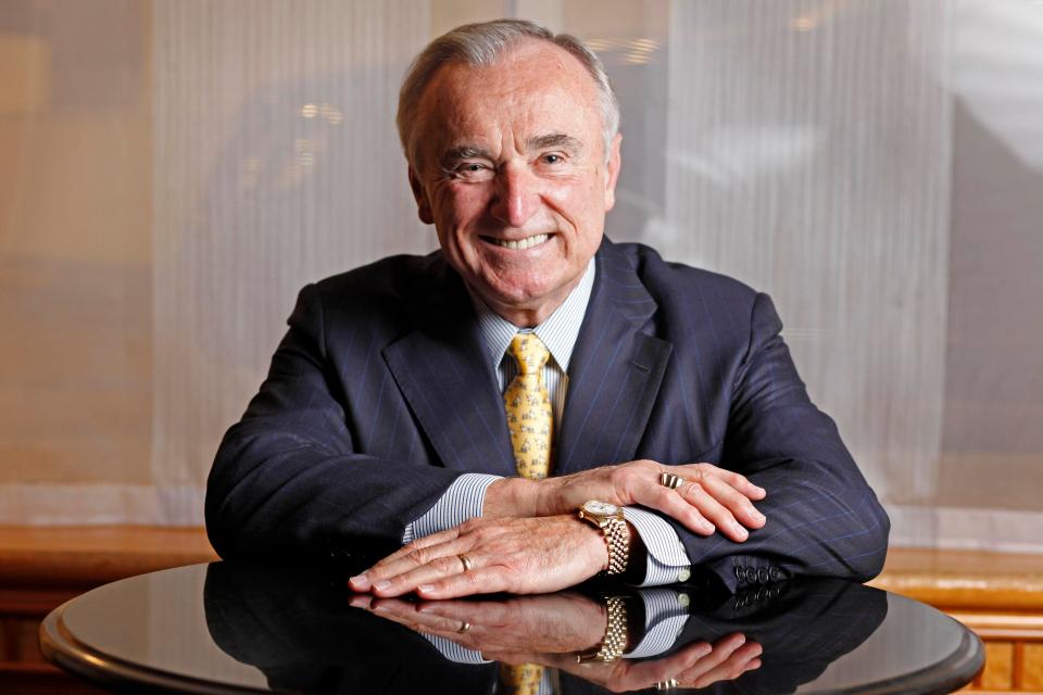  Bill Bratton believes London can emulate New York's success of slashing rates of serious crime by increasing its resources