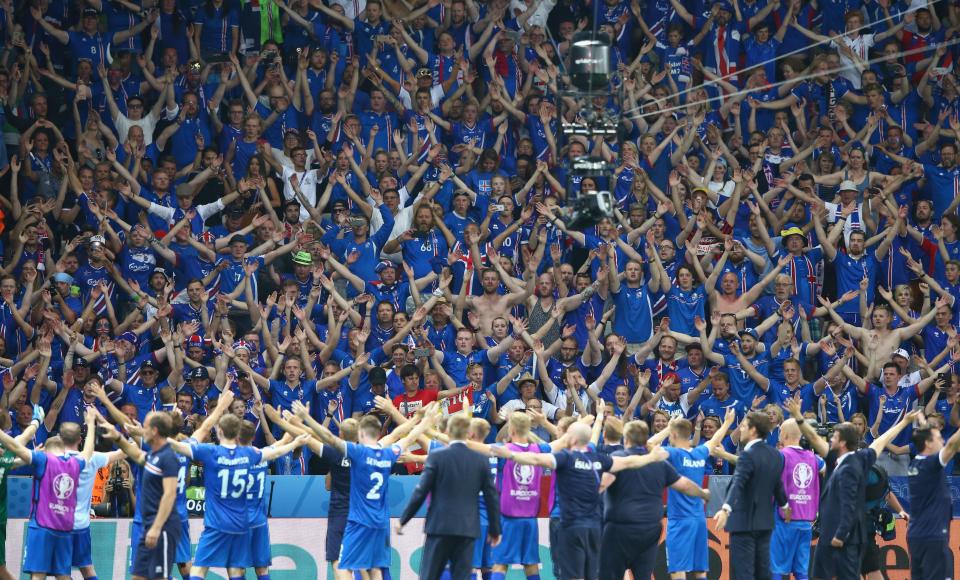 Iceland fans celebrate dumping England out of Euro 2016