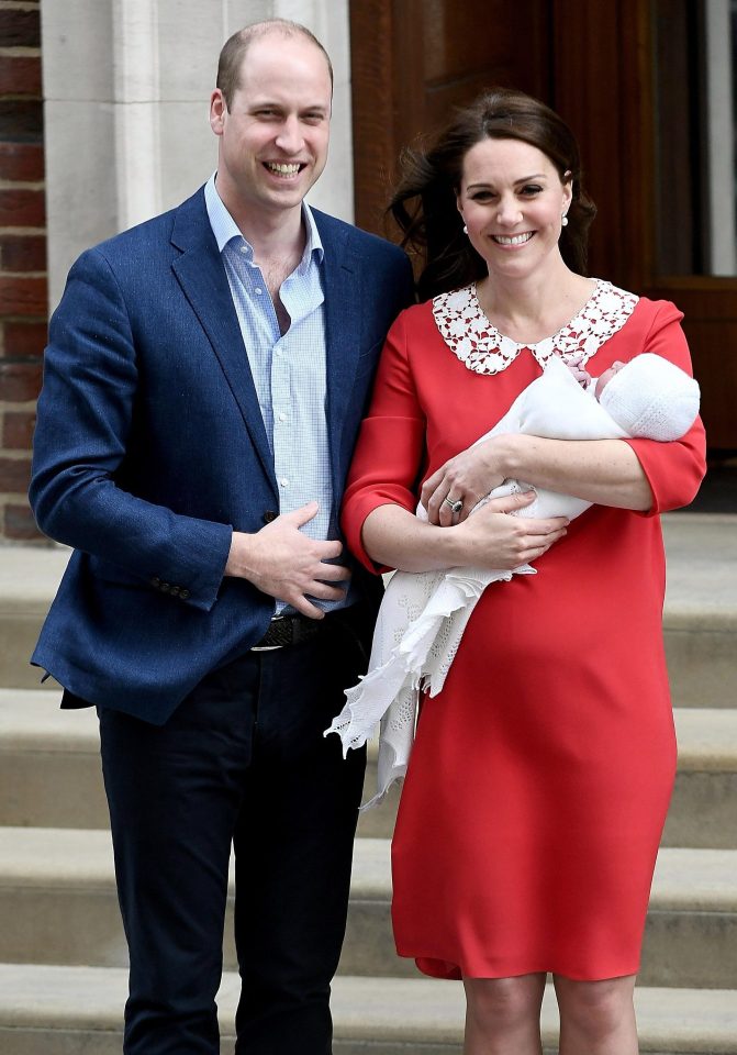  Beaming Wills and Kate Middleton smile after the birth of their boy yesterday