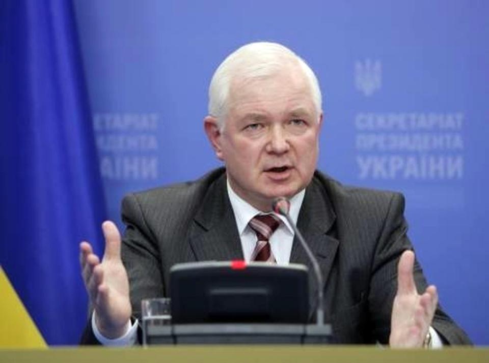  The former head of Ukrainian foreign intelligence Mykola Malomuzh claimed those involved 'are in danger'