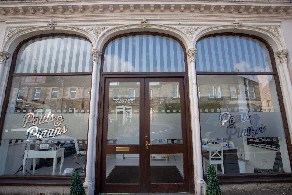  In addition to hair and beauty treatments, Stacey also runs make up classes for teens and one-to-one private make-up lesson
