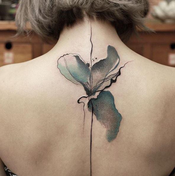  A stunning abstract orchid really makes this inky design by chinese artist Chenjie stand out