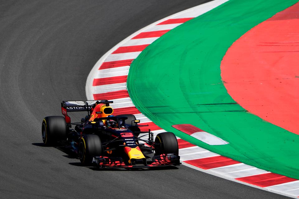  Red Bull are the early pace setters on the historic course