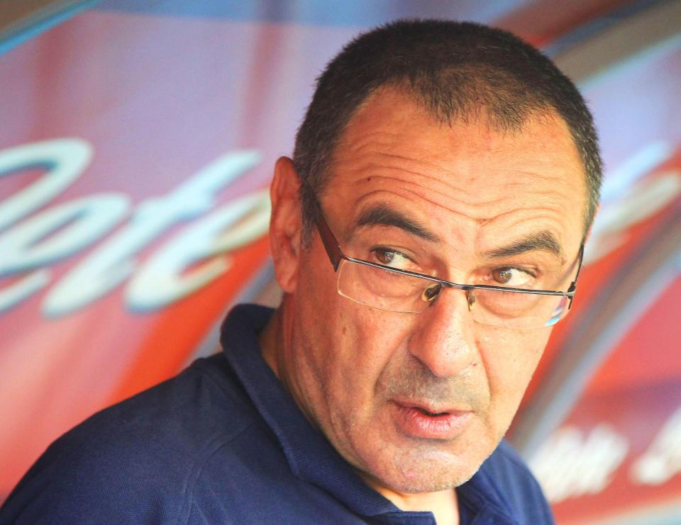  Maurizio Sarri will soon become new Chelsea boss and is eyeing move for Kasper Schmeichel