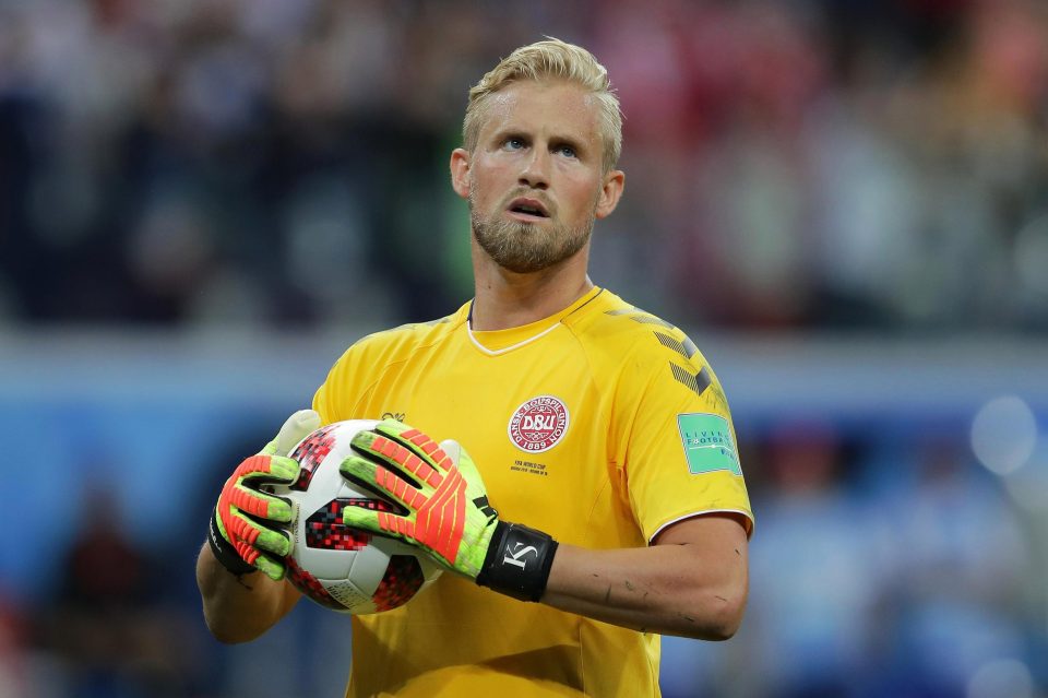  Kasper Schmeichel is wanted by Chelsea and Roma