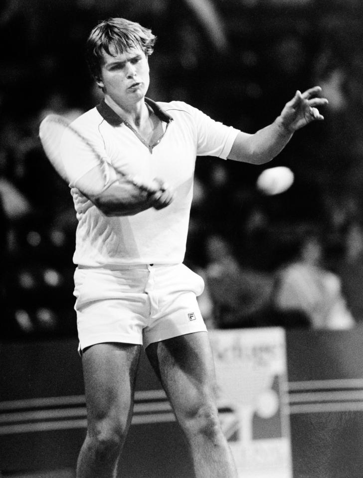  Jeremy Dier of Great Britain in action during the 1980s