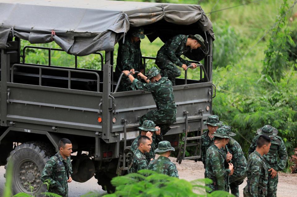  Soldiers arrive at Tham Luang cave complex during the last phase of the rescue operation